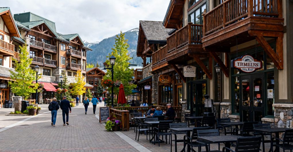 Whistler, British Columbia: A Comprehensive Guide to Top Tourist Attractions & Travel Tips