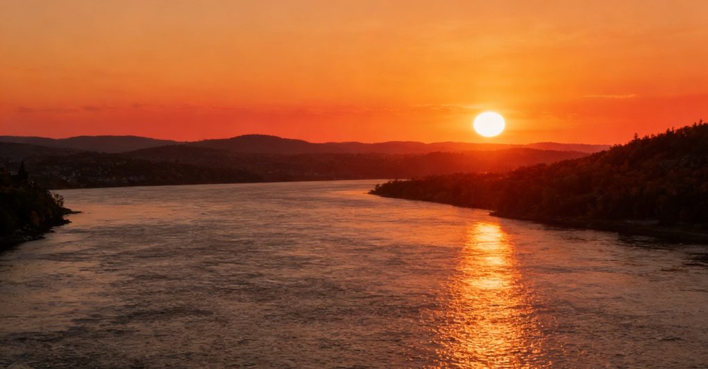 Gatineau Quebec Canada Travel Cost Comparison (Peak vs Off-Season) + Ultimate Budget Travel Guide